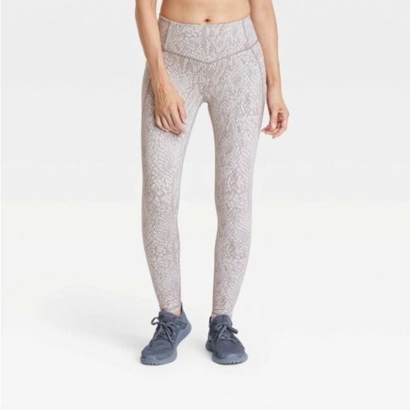 All In Motion Women's Snake Print Jacquard Leggings, Size Medium - Picture 2 of 16